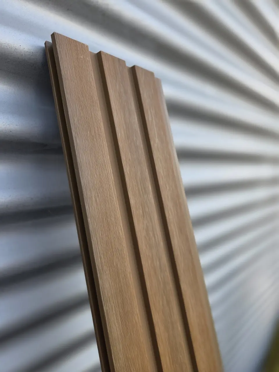 WPC ograda 2. generacije, profilirana izvedba, boja Teak